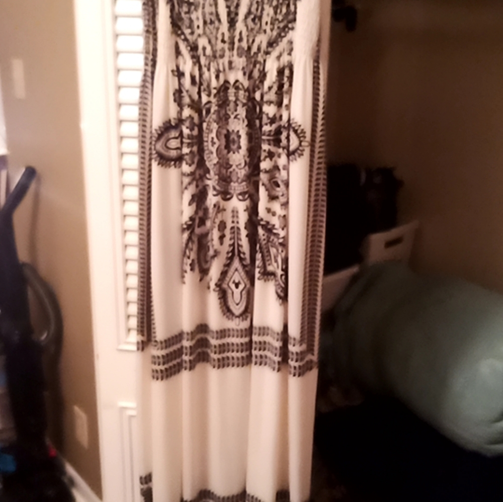 Large maxi dress & gift